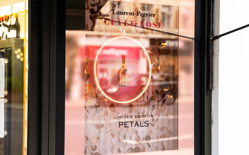 Retail Window Display Production: From Creative Concept to Installation